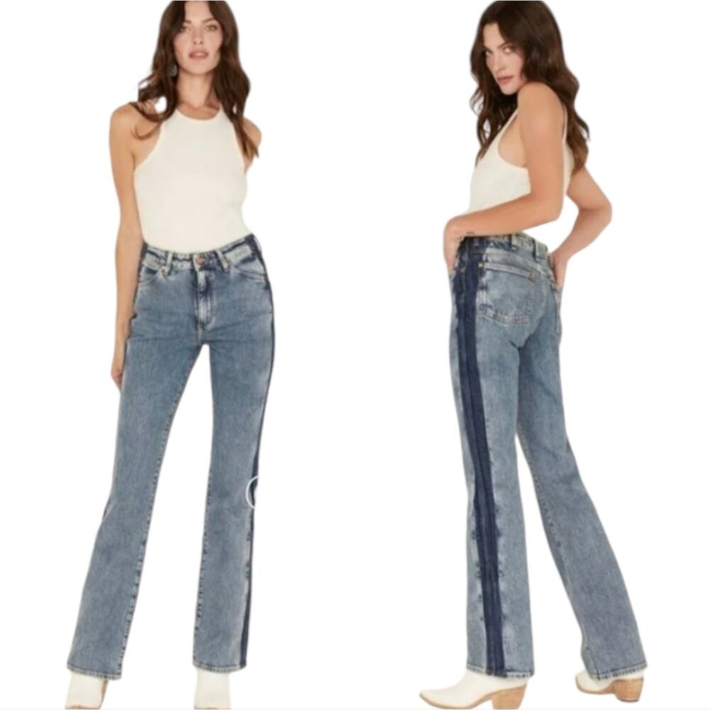 Wrangler Women's Two Tone Color Block High‎ Rise Westward Bootcut Jeans Blue